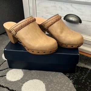 Womens clogs - size 7.5